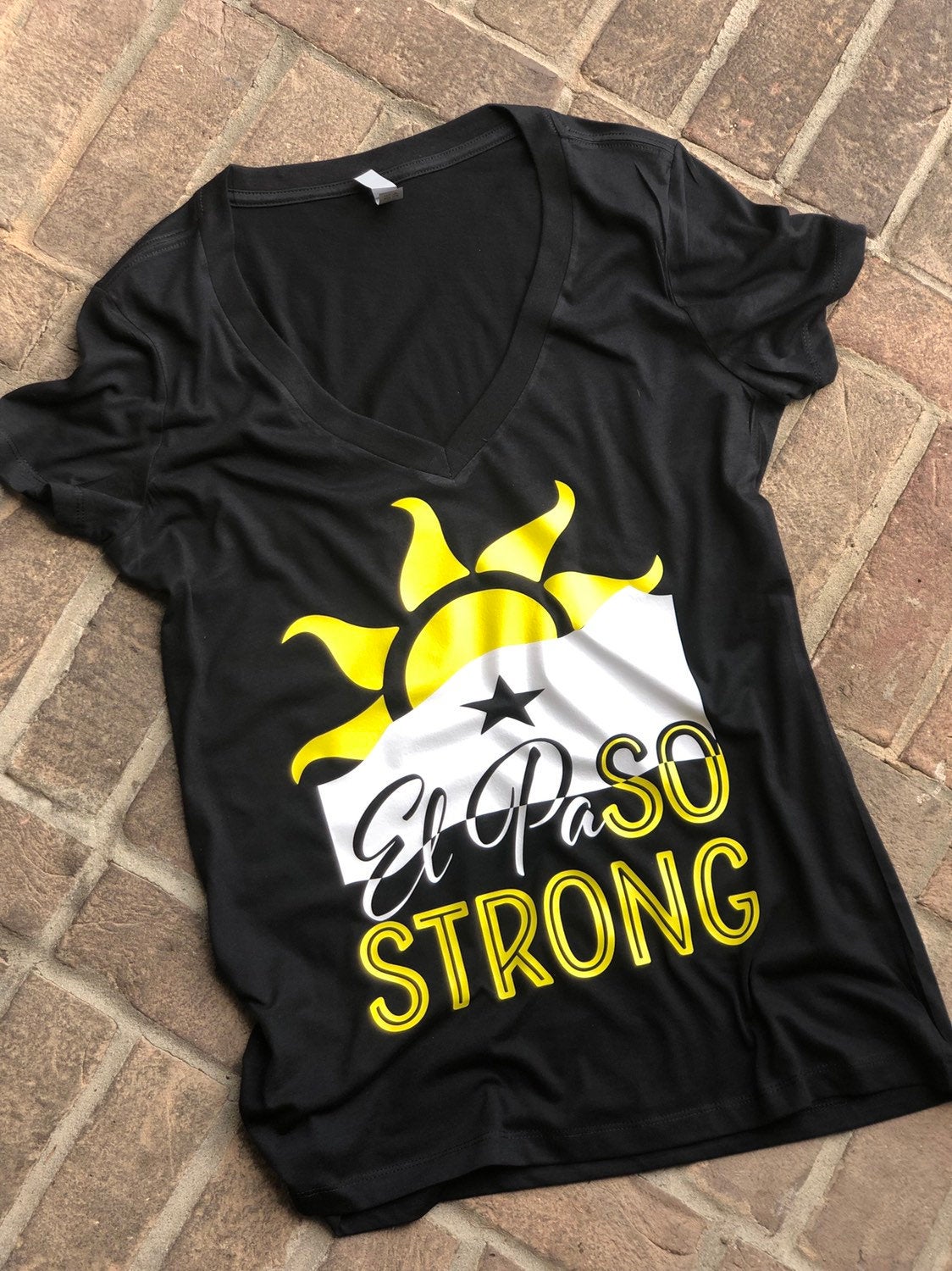 ADULT El Paso Strong Tee - #ElPaSOSTRONG - Endlessly Trendy Boutique